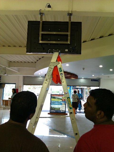 46inch HD Outdoor LCD Display --Application in Fiji